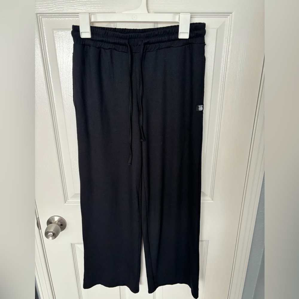 NWOT- Kaialoha Supply Company Casual Black sweatpants size medium.